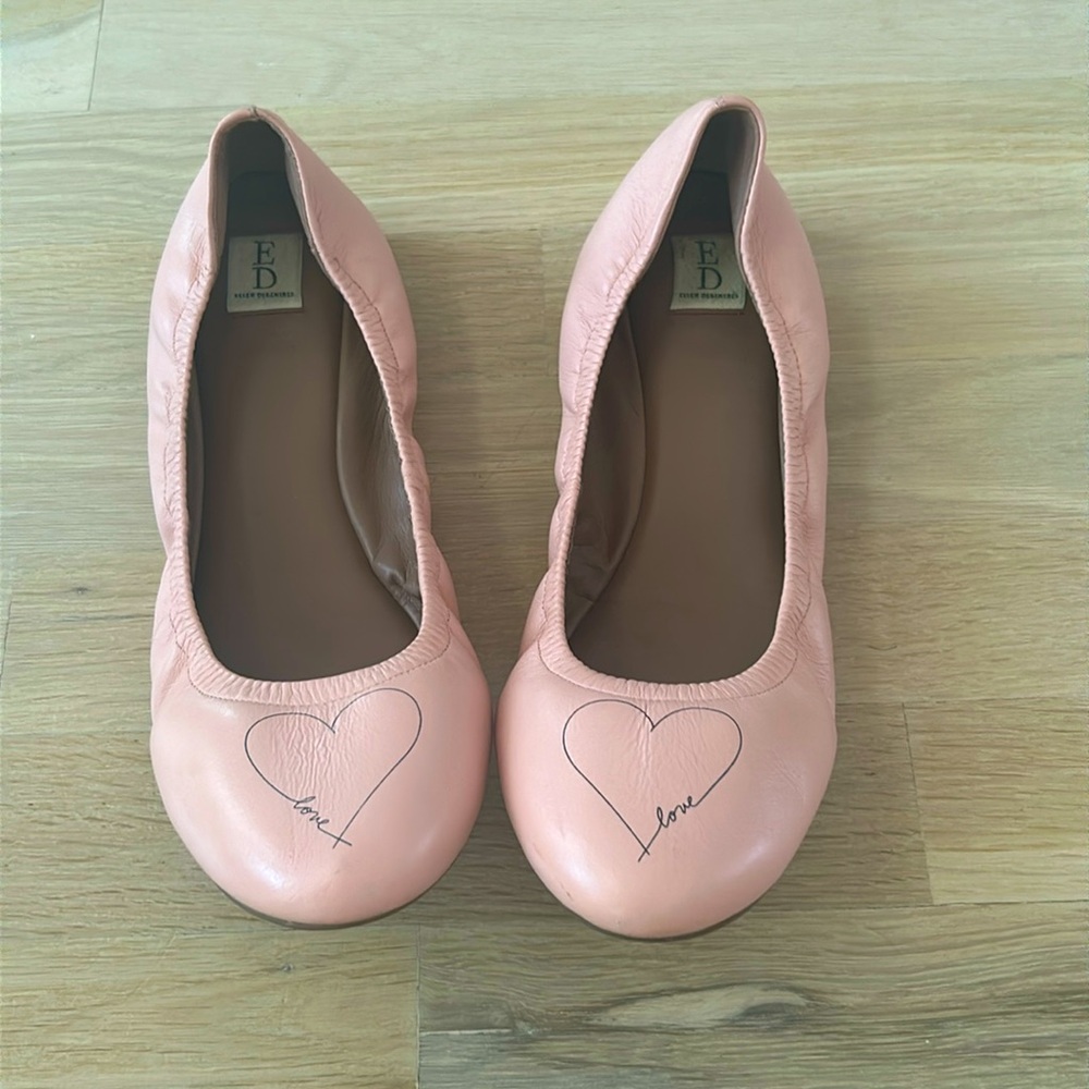Light pink Ellen Degeneres size 9.5